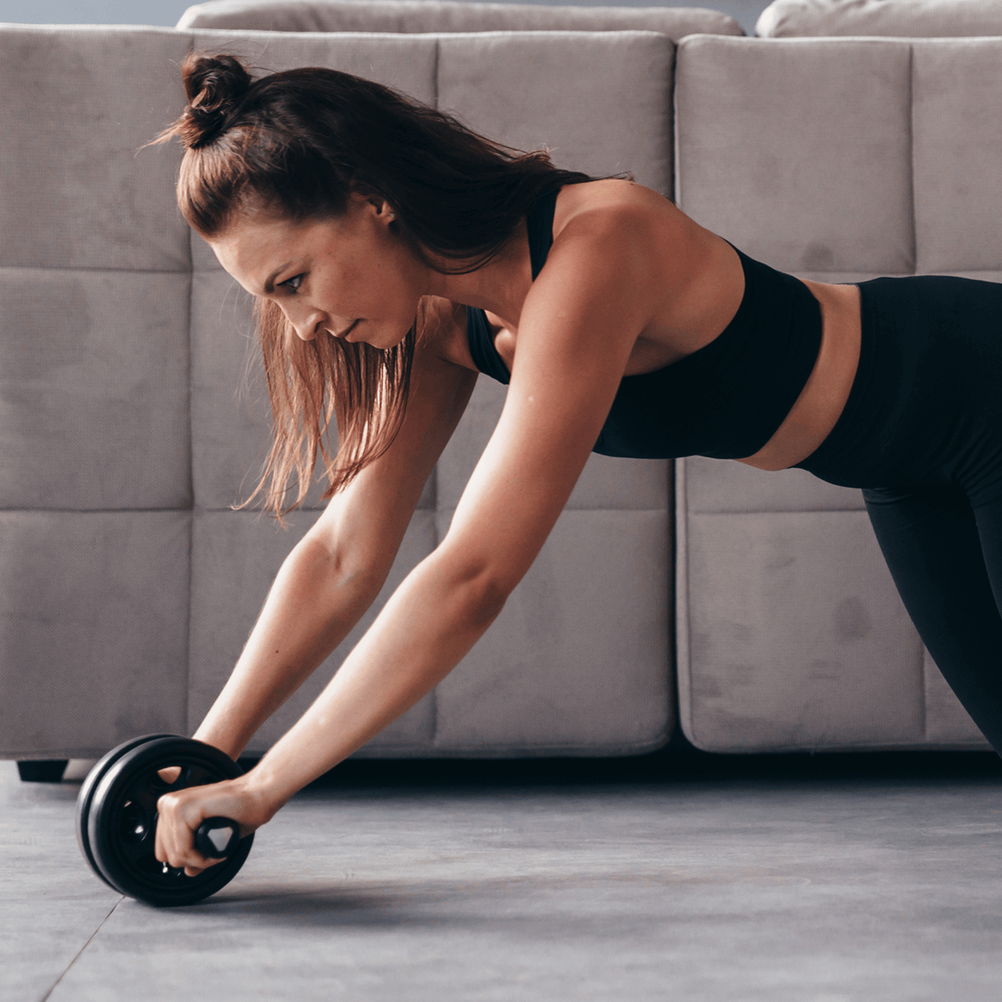 Ultimate Ab Roller Wheel with Knee Pad – Core Strength & Fat Burner